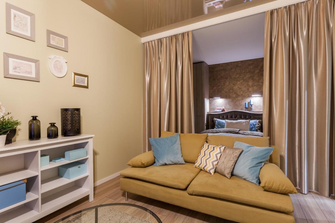 Raugyklos Apartamentai Íbúð