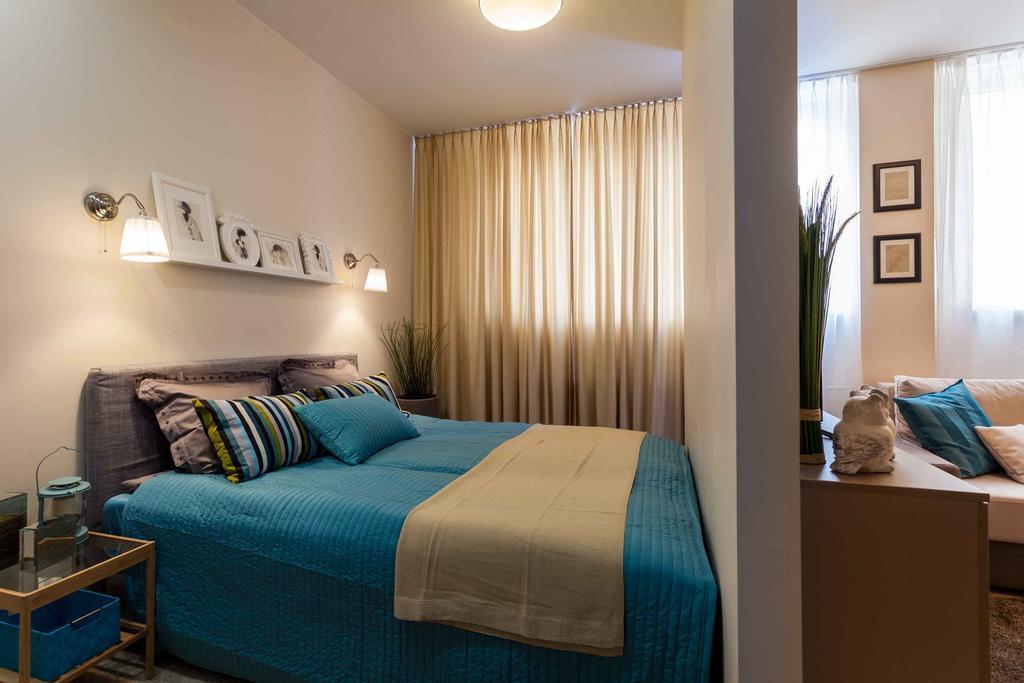 Raugyklos Apartamentai Íbúð