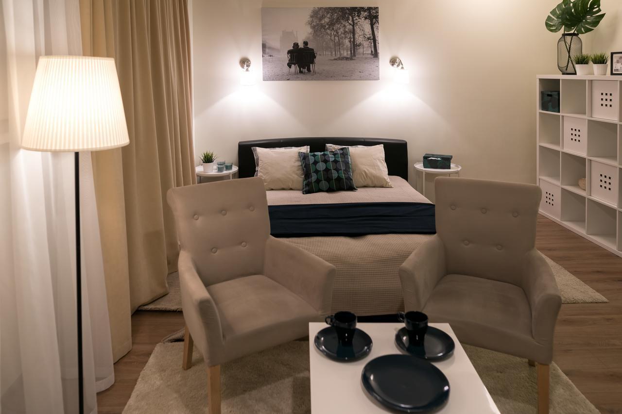 Raugyklos Apartamentai Íbúð