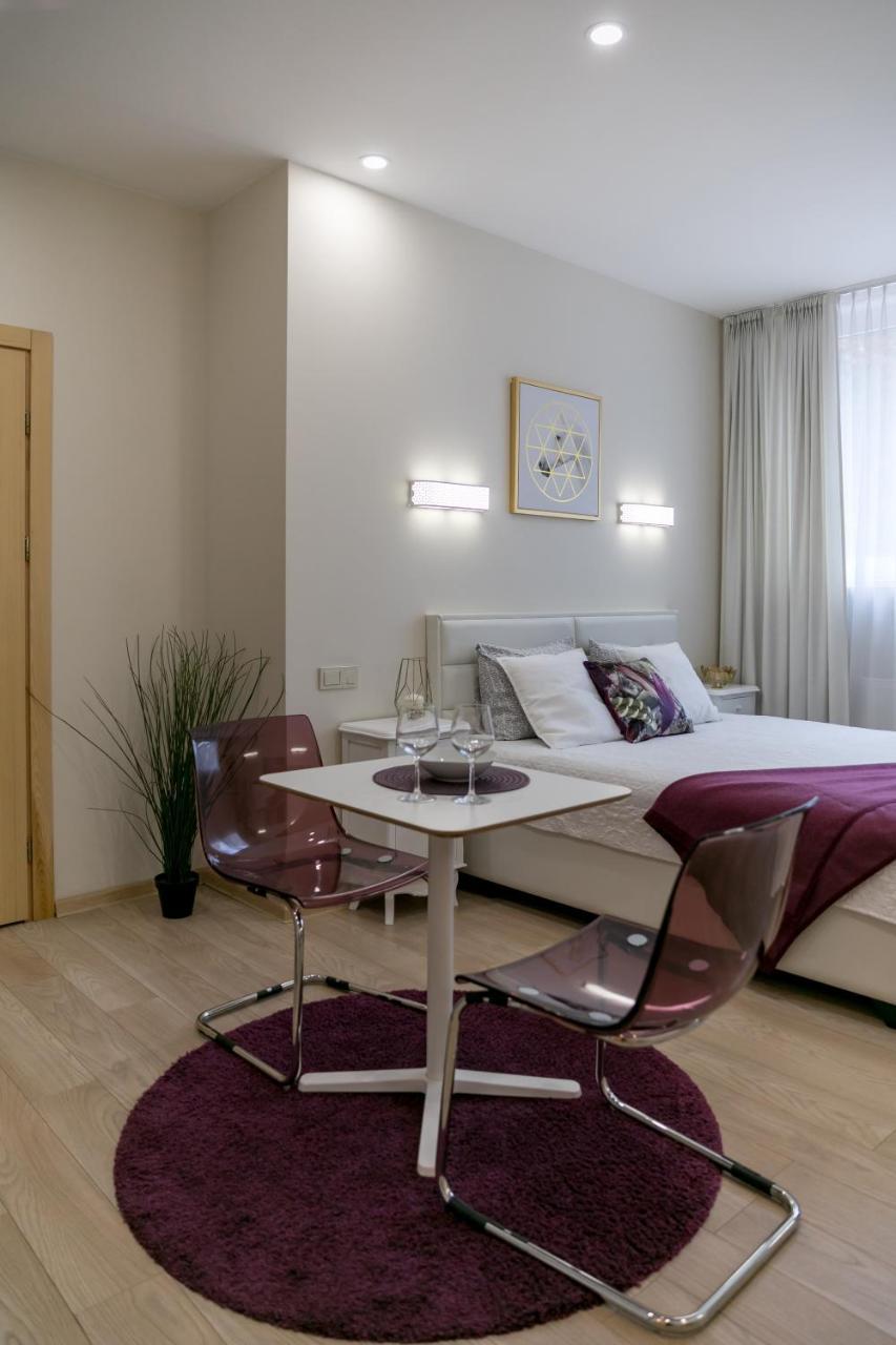 Raugyklos Apartamentai Íbúð